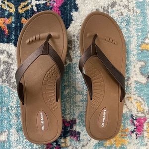Okabashi flip flops